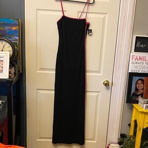 NWT, RIMINI by Show Women’s Size 8 Fitted Sleeveless Black Dress W/ Pink Accents